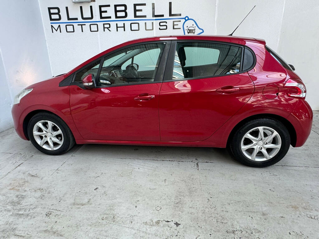 Peugeot 208 1.4 Hdi Active Euro 5 FG13VBY Red #6