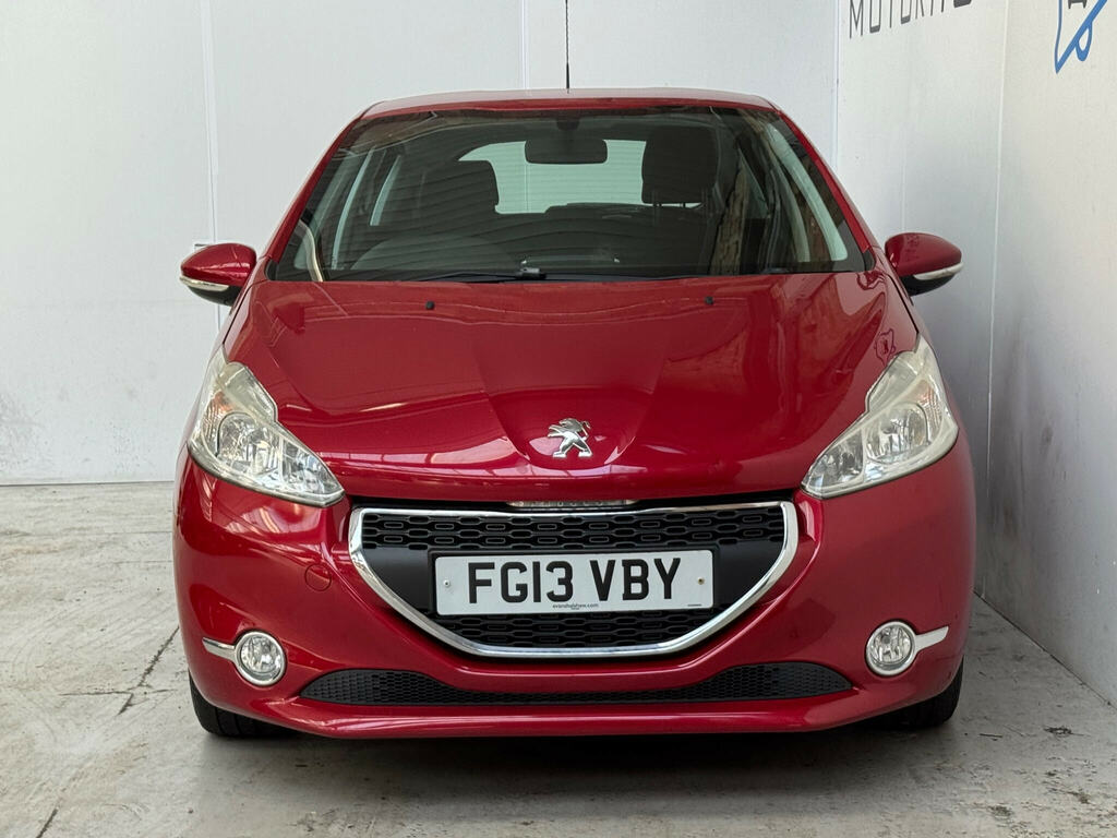 Peugeot 208 1.4 Hdi Active Euro 5 FG13VBY Red #2