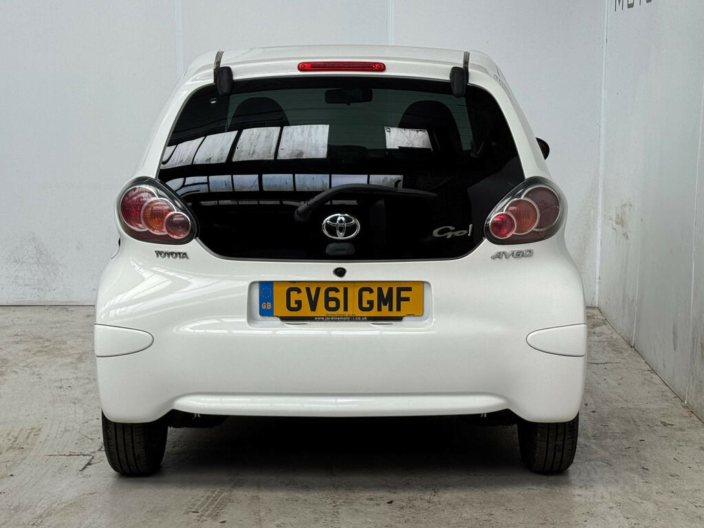 Toyota Aygo 1.0 Vvt-i Go Euro 5 White #5