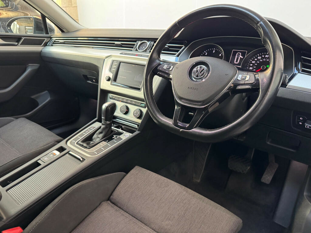 Volkswagen Passat 2.0 Tdi Bluemotion Tech Se Business Dsg Euro 6 S Black #3