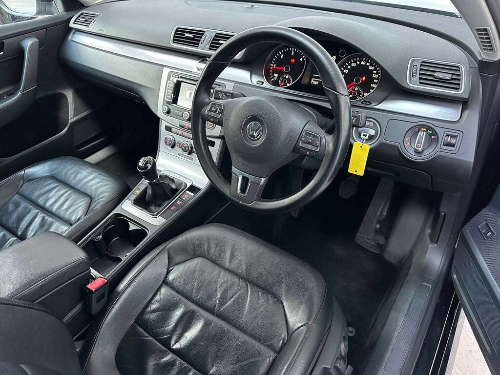 Volkswagen Passat 2.0 Tdi Bluemotion Tech Executive Style Euro 5 S Black #3