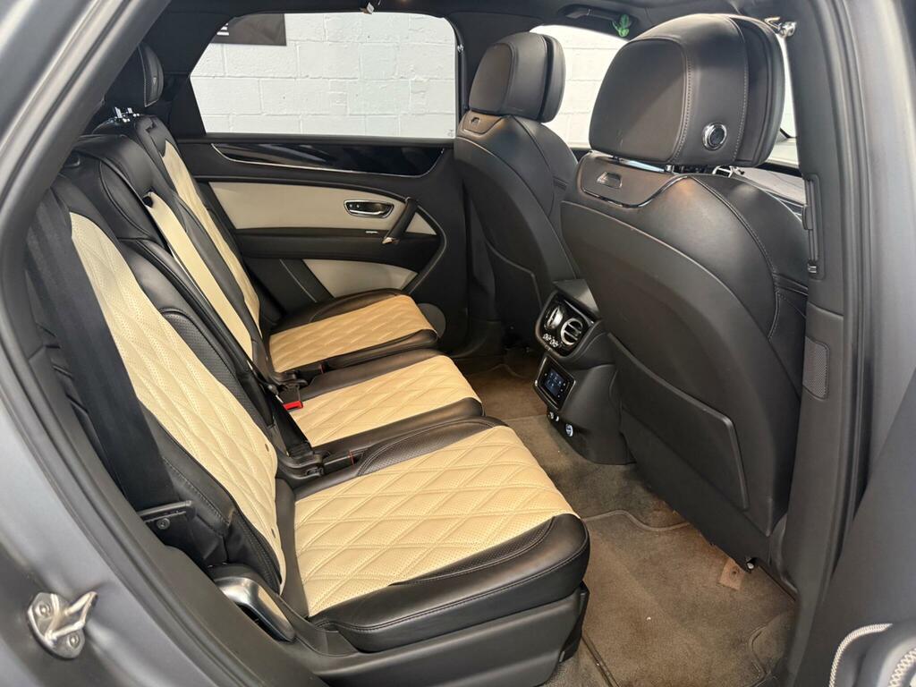 Bentley Bentayga 3.0 Tfsi V6 17.3Kwh Suv Plug-in Hybrid Grey #14