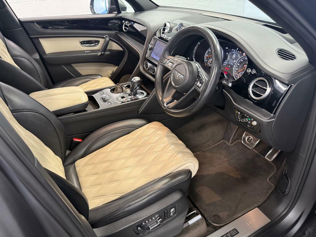 Bentley Bentayga 3.0 Tfsi V6 17.3Kwh Suv Plug-in Hybrid Grey #10
