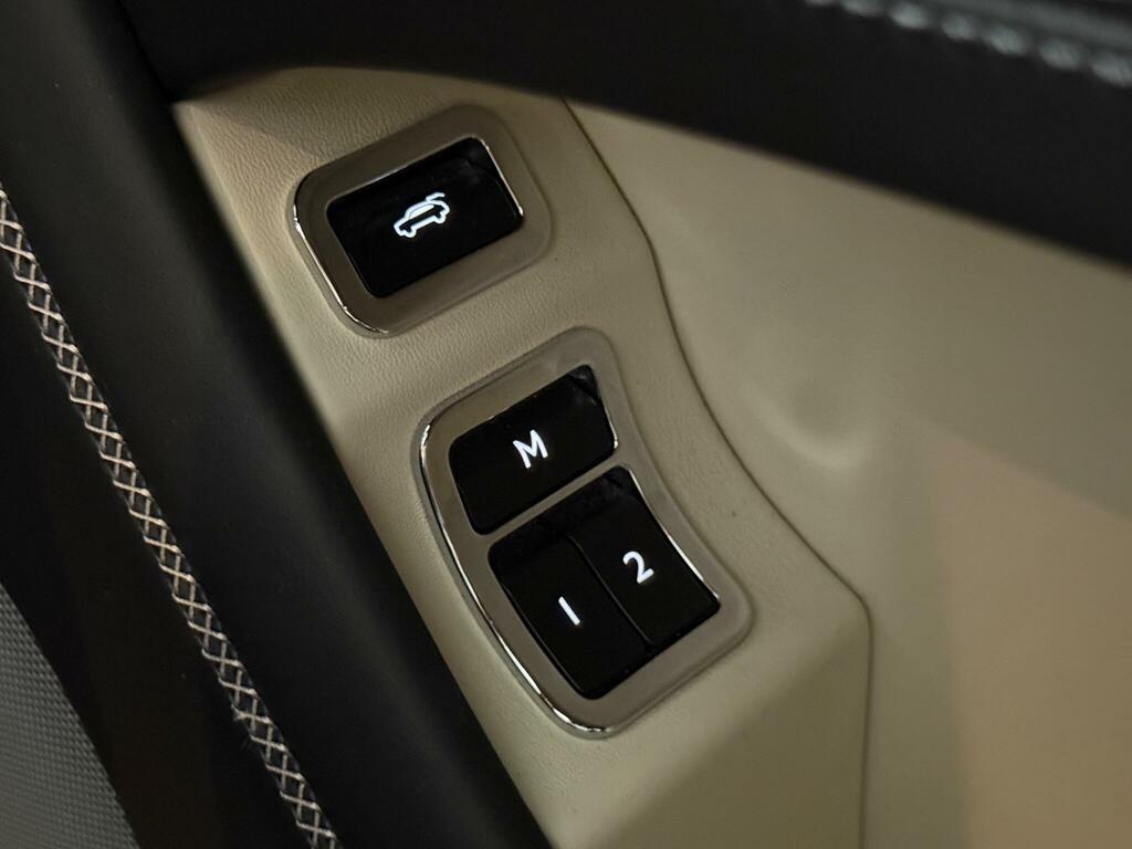 Bentley Bentayga 3.0 Tfsi V6 17.3Kwh Suv Plug-in Hybrid Grey #39