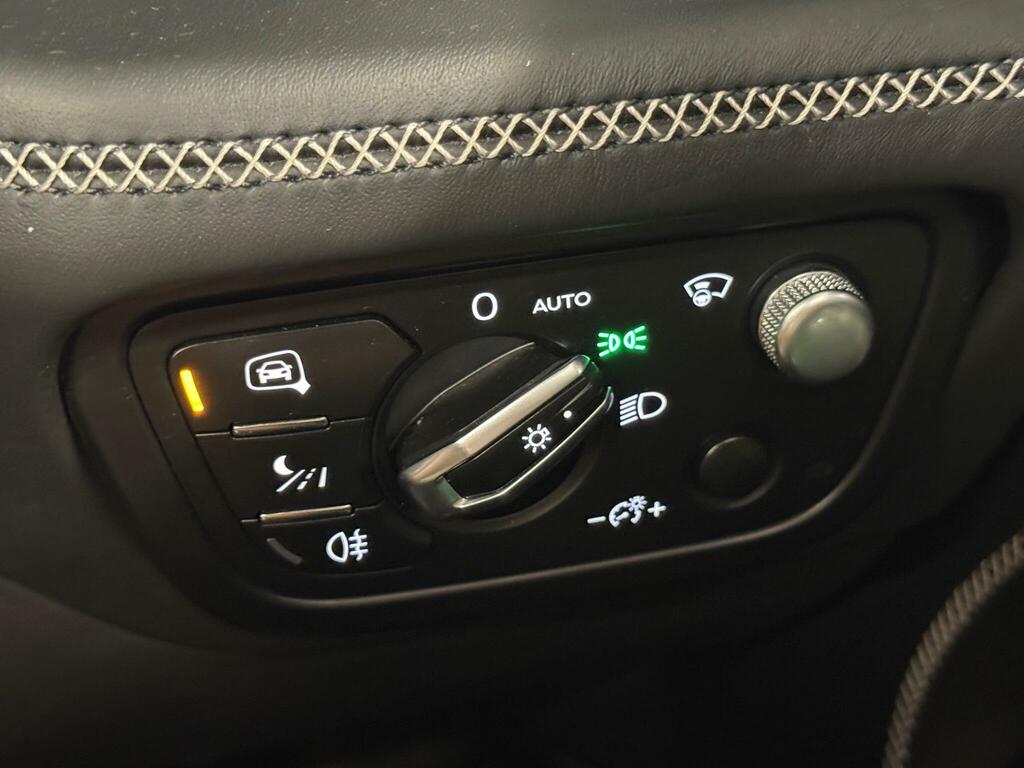 Bentley Bentayga 3.0 Tfsi V6 17.3Kwh Suv Plug-in Hybrid Grey #37