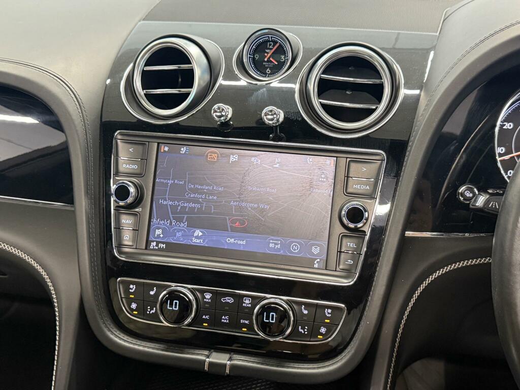 Bentley Bentayga 3.0 Tfsi V6 17.3Kwh Suv Plug-in Hybrid Grey #19