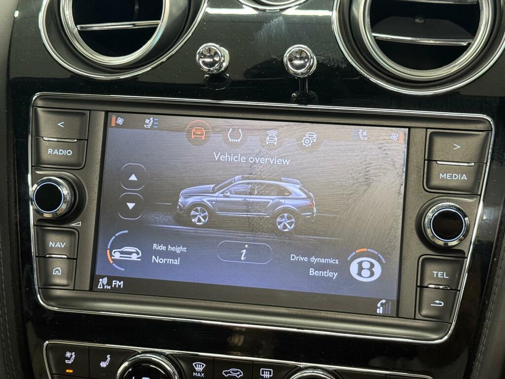 Bentley Bentayga 3.0 Tfsi V6 17.3Kwh Suv Plug-in Hybrid Grey #27