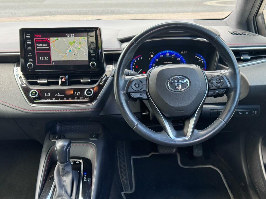Toyota Corolla Corolla Excel Vvt-i Hev Cvt Red #35