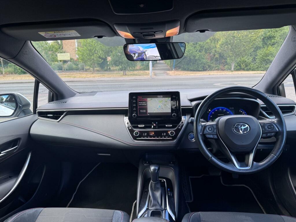 Toyota Corolla Corolla Excel Vvt-i Hev Cvt Red #13