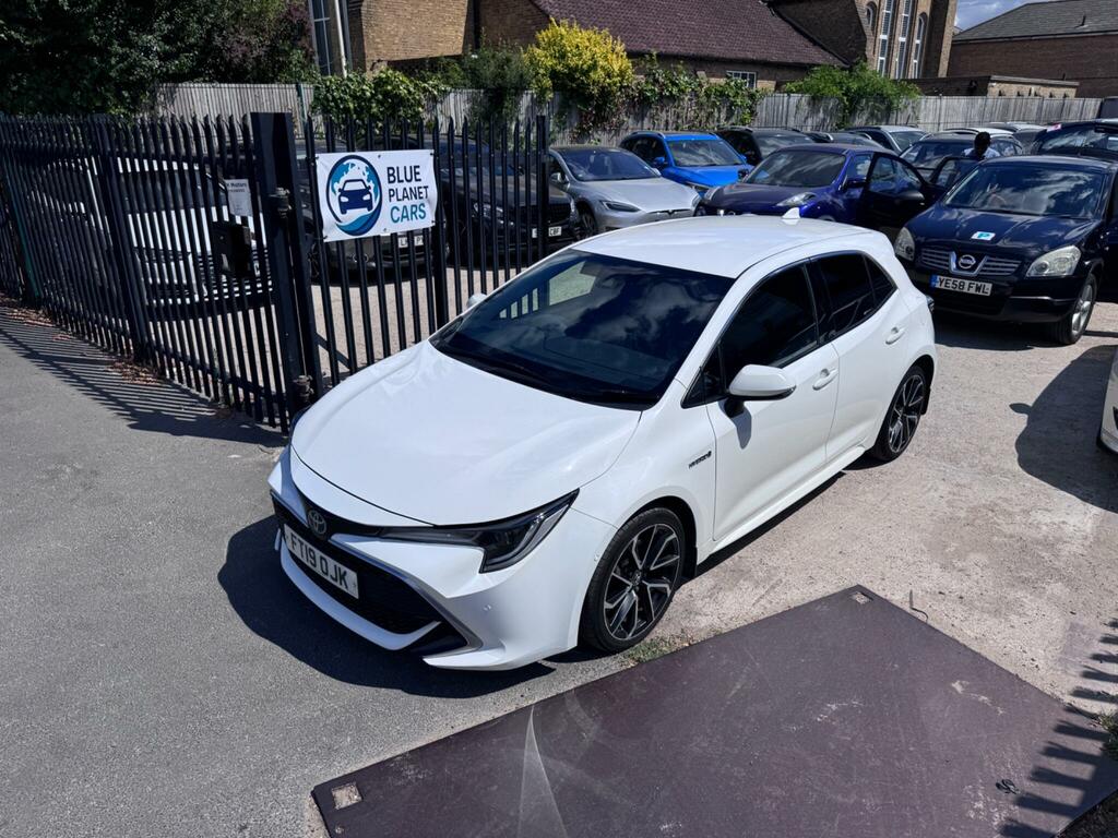 Toyota Corolla Corolla Excel Vvt-i Hev Cvt Red #8