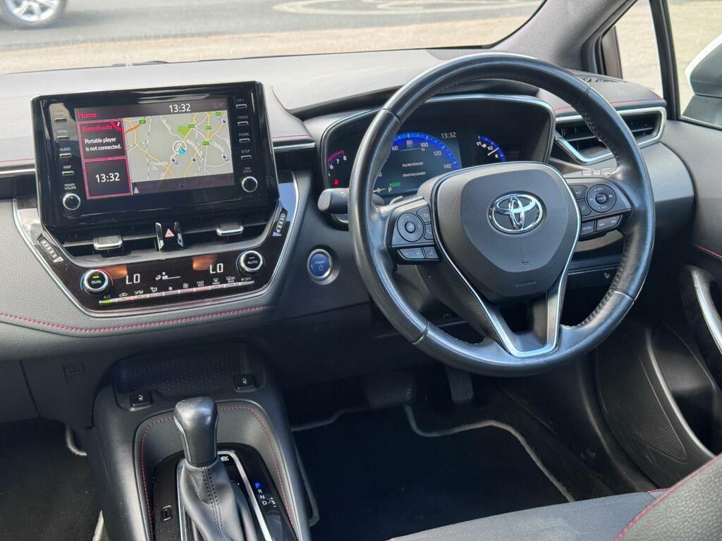 Toyota Corolla Corolla Excel Vvt-i Hev Cvt Red #14