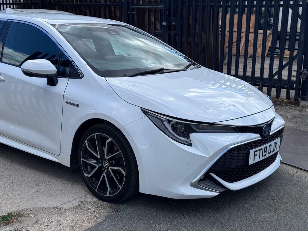 Toyota Corolla Excel White #6