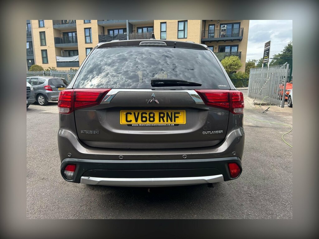 Mitsubishi Outlander 2.2 Di-d 3 4Wd Euro 6 CV68RNF Brown #4