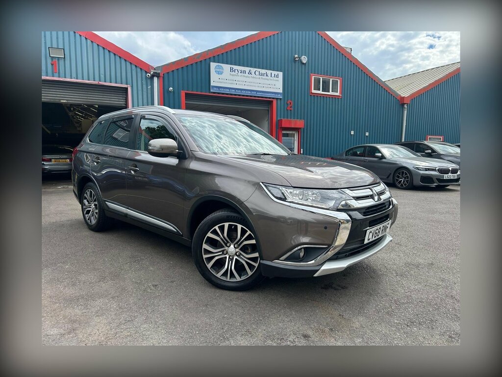 Mitsubishi Outlander 2.2 Di-d 3 4Wd Euro 6 CV68RNF Brown #3