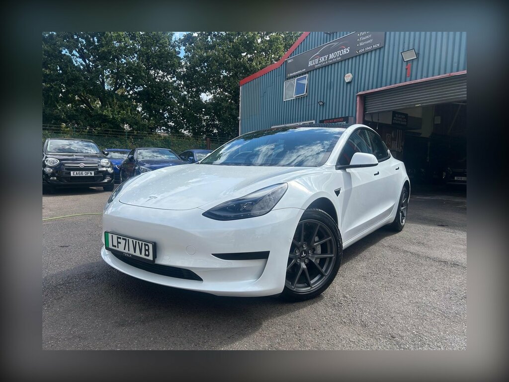 Tesla Model 3 Standard Range Plus Rwd White
