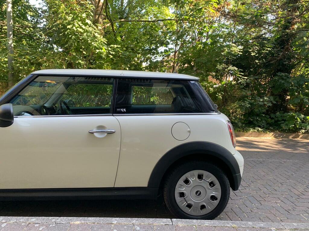 Mini Hatch 1.4 First Euro 4 200959 White #6