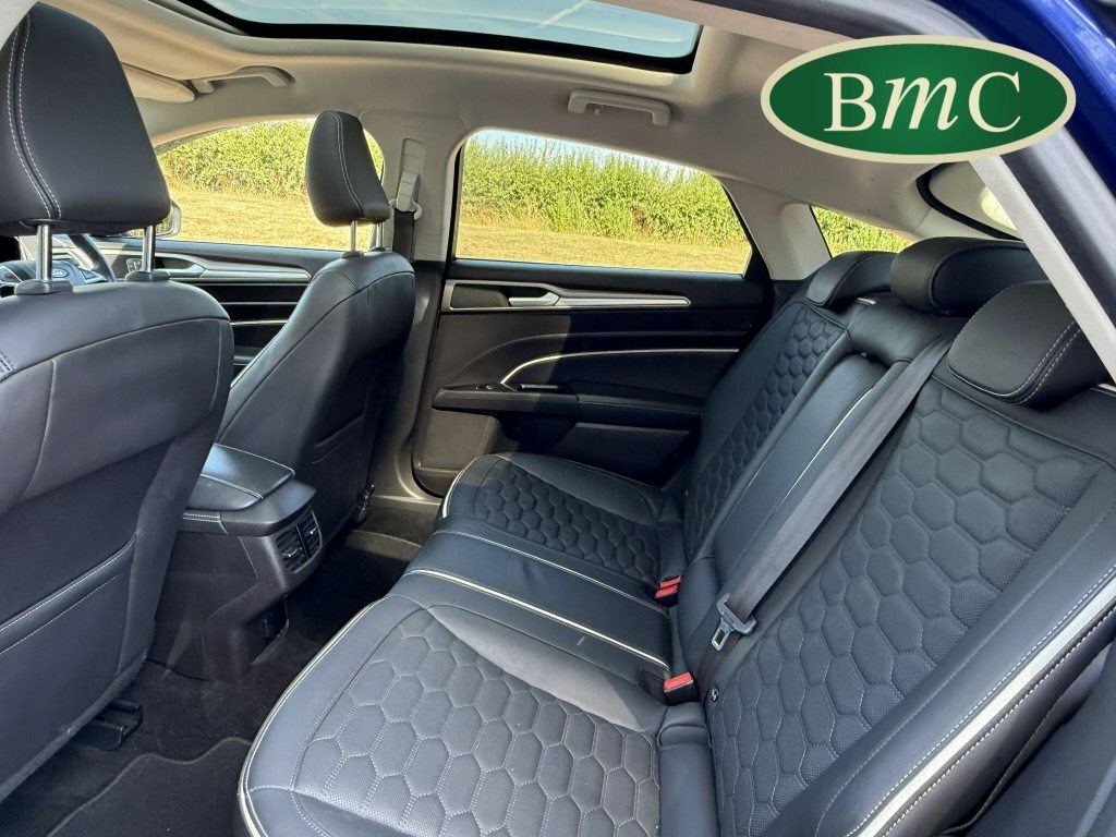 Ford Mondeo 2.0 Tdci Vignale Estate Euro 6 S Red #35