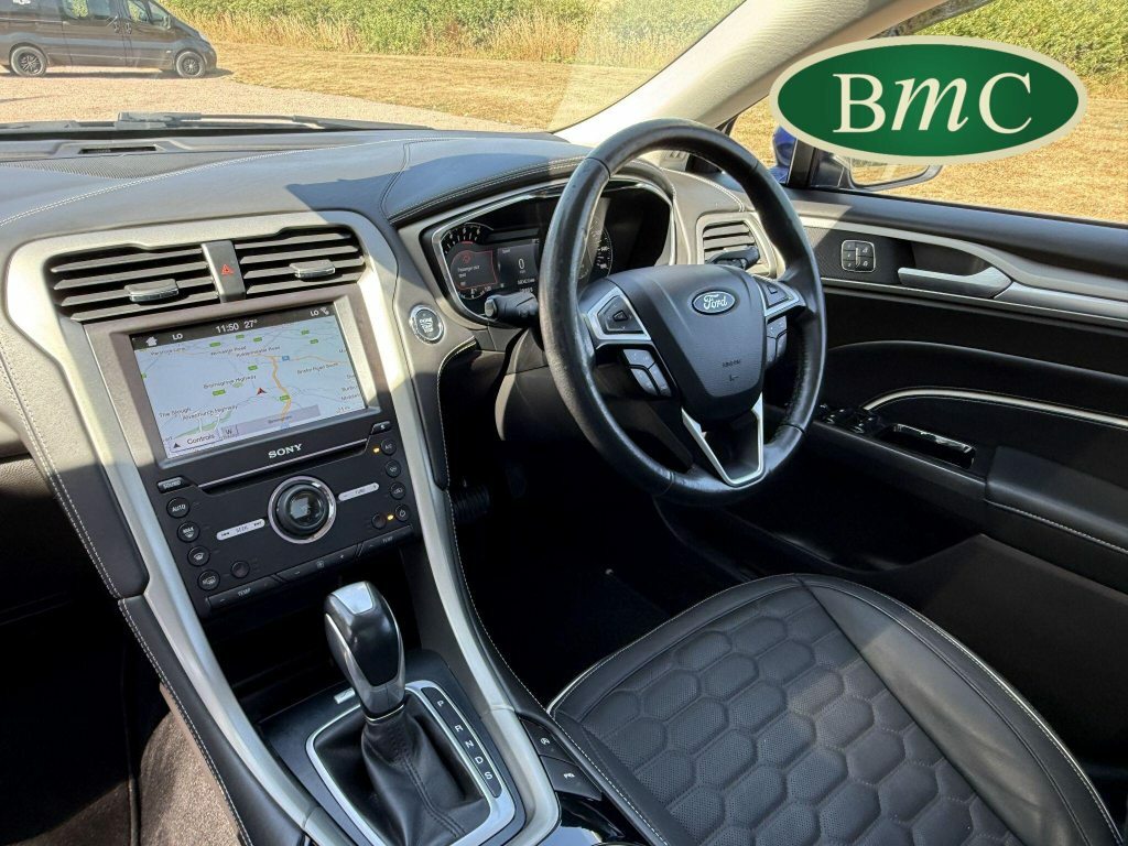 Ford Mondeo 2.0 Tdci Vignale Estate Euro 6 S Red #12