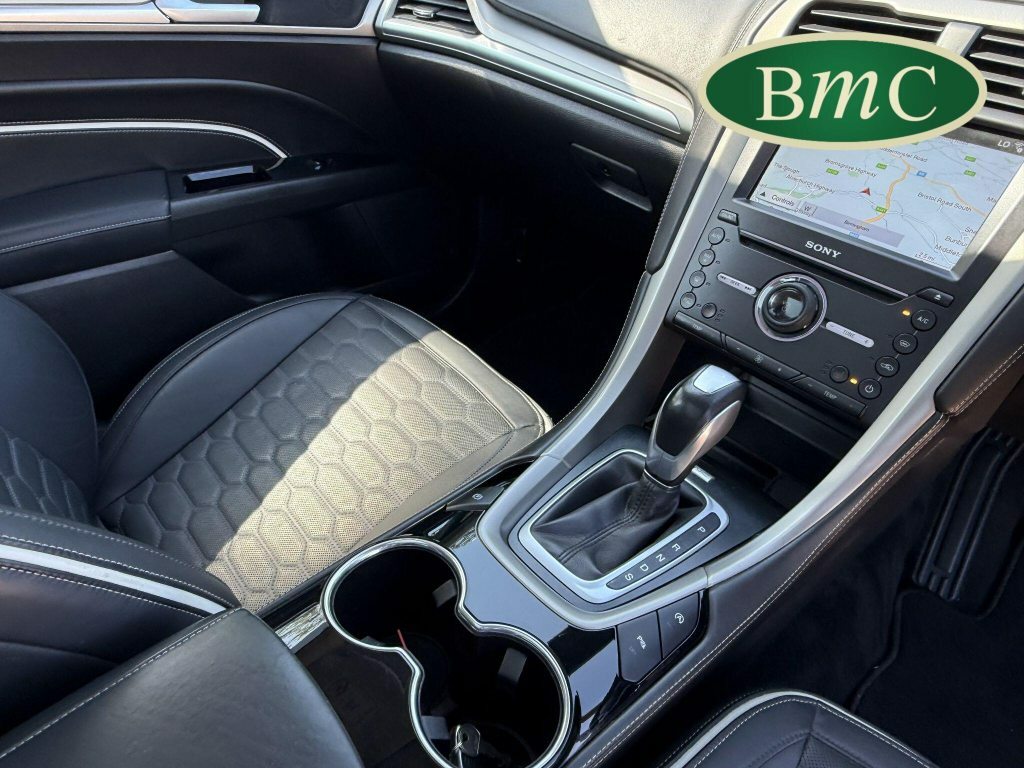 Ford Mondeo 2.0 Tdci Vignale Estate Euro 6 S Red #20