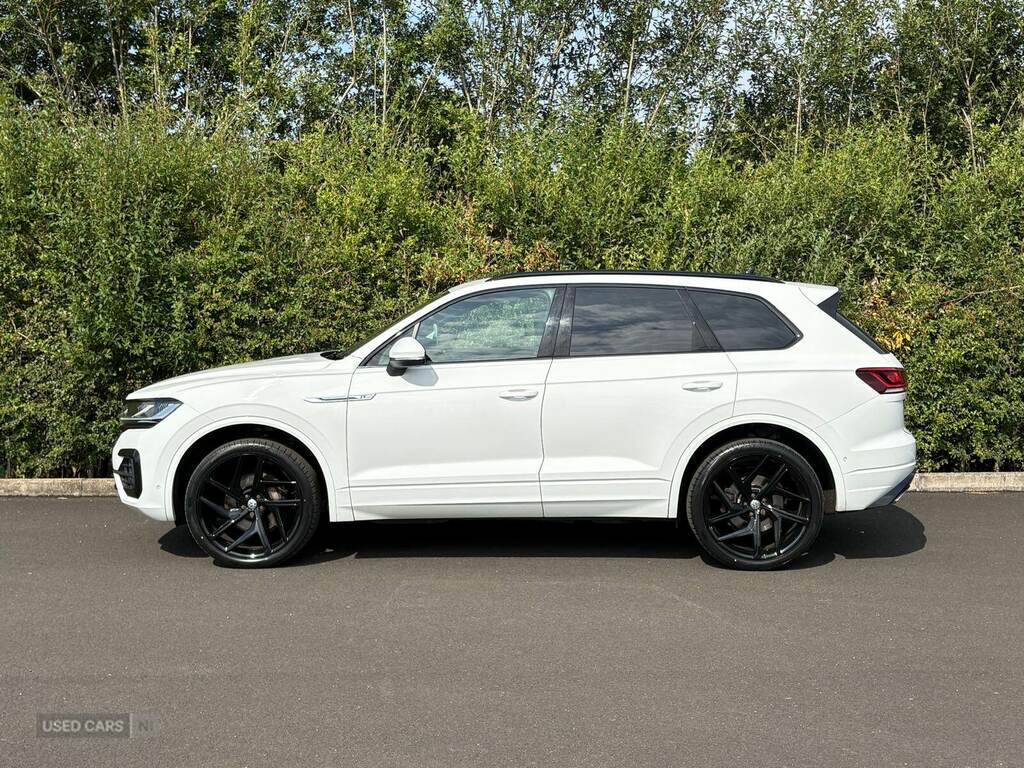 Volkswagen Touareg 3.0 V6 Tdi 4Motion R-line Tech Tip RO69UDL White #4