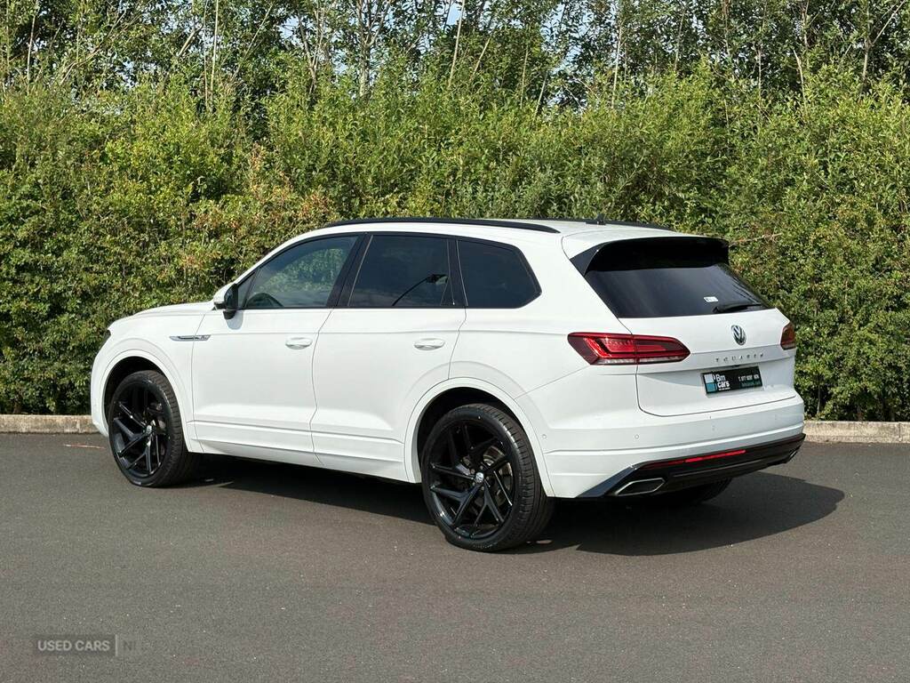 Volkswagen Touareg 3.0 V6 Tdi 4Motion R-line Tech Tip RO69UDL White #3