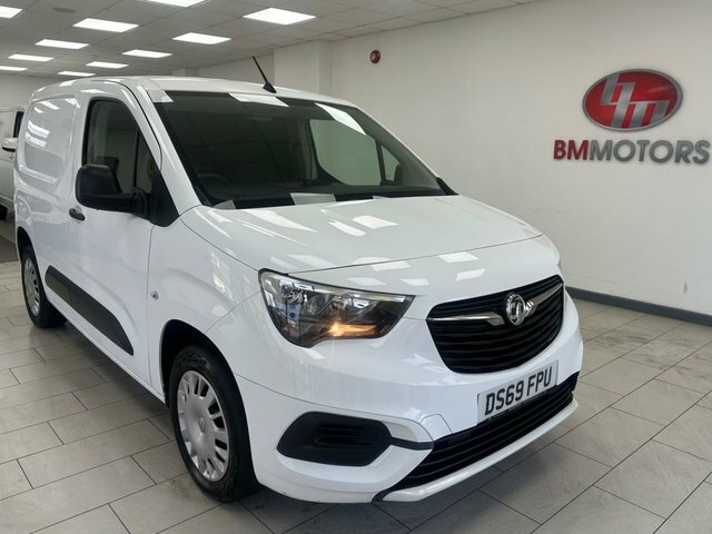 Vauxhall Combo 1.5 Turbo D 2000 Sportive Panel Van Man White #5