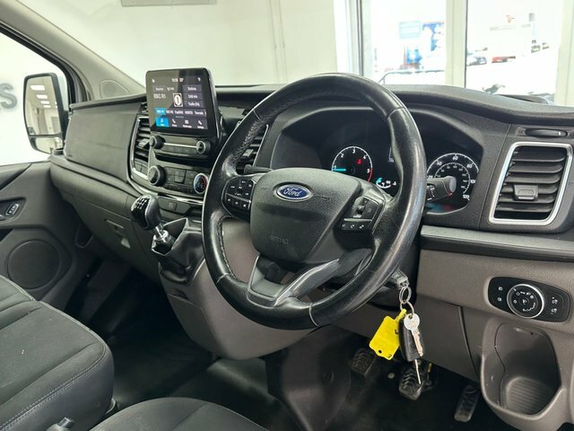 Ford Transit Custom 2.0 280 Ecoblue Limited Panel Van Manua White #4