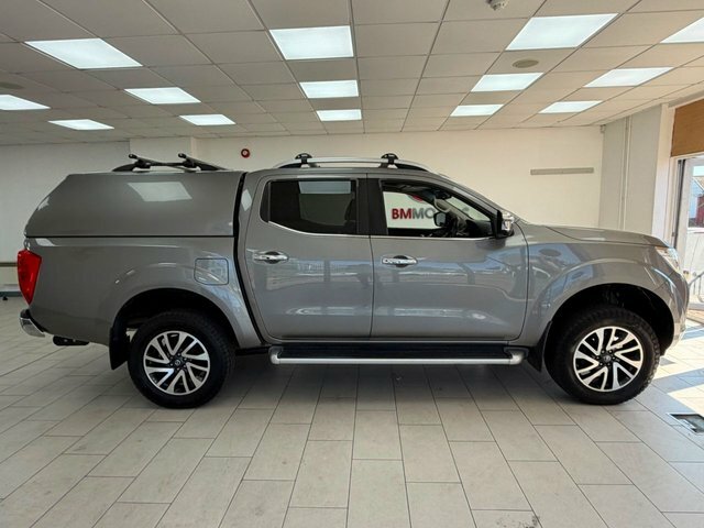Nissan Navara 2.3 Dci Tekna Pickup Double Cab 4W Grey #2
