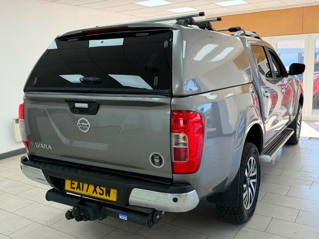 Nissan Navara 2.3 Dci Tekna Pickup Double Cab Silver #11