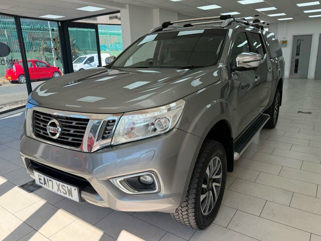 Nissan Navara 2.3 Dci Tekna Pickup Double Cab Silver #7