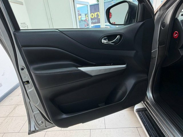 Nissan Navara 2.3 Dci Tekna Pickup Double Cab Silver #57