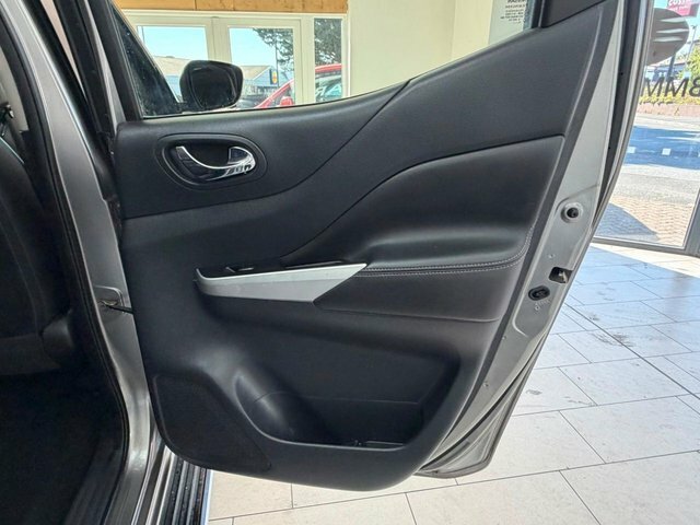 Nissan Navara 2.3 Dci Tekna Pickup Double Cab Silver #48
