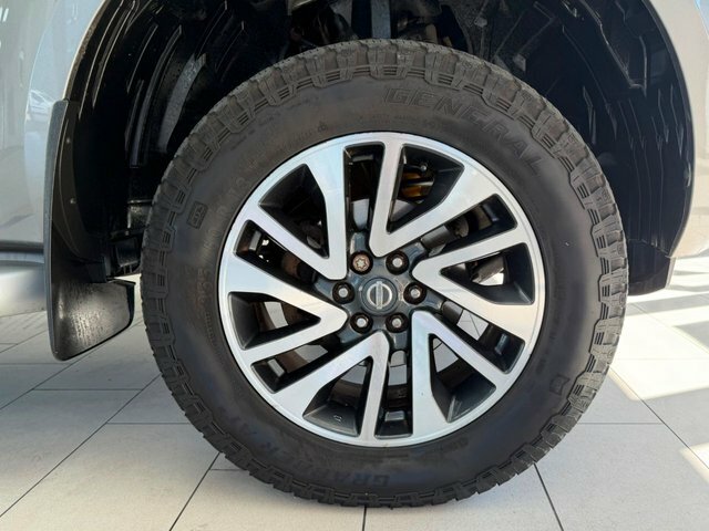 Nissan Navara 2.3 Dci Tekna Pickup Double Cab Silver #15