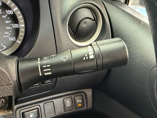 Nissan Navara 2.3 Dci Tekna Pickup Double Cab Silver #45