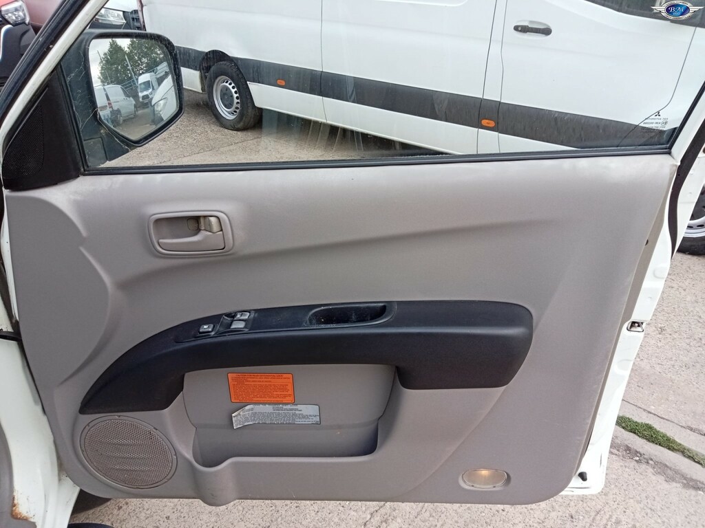 Mitsubishi L200 Pickup 2.5 Di-d Barbarian Pickup Double Cab 4Wd White #12