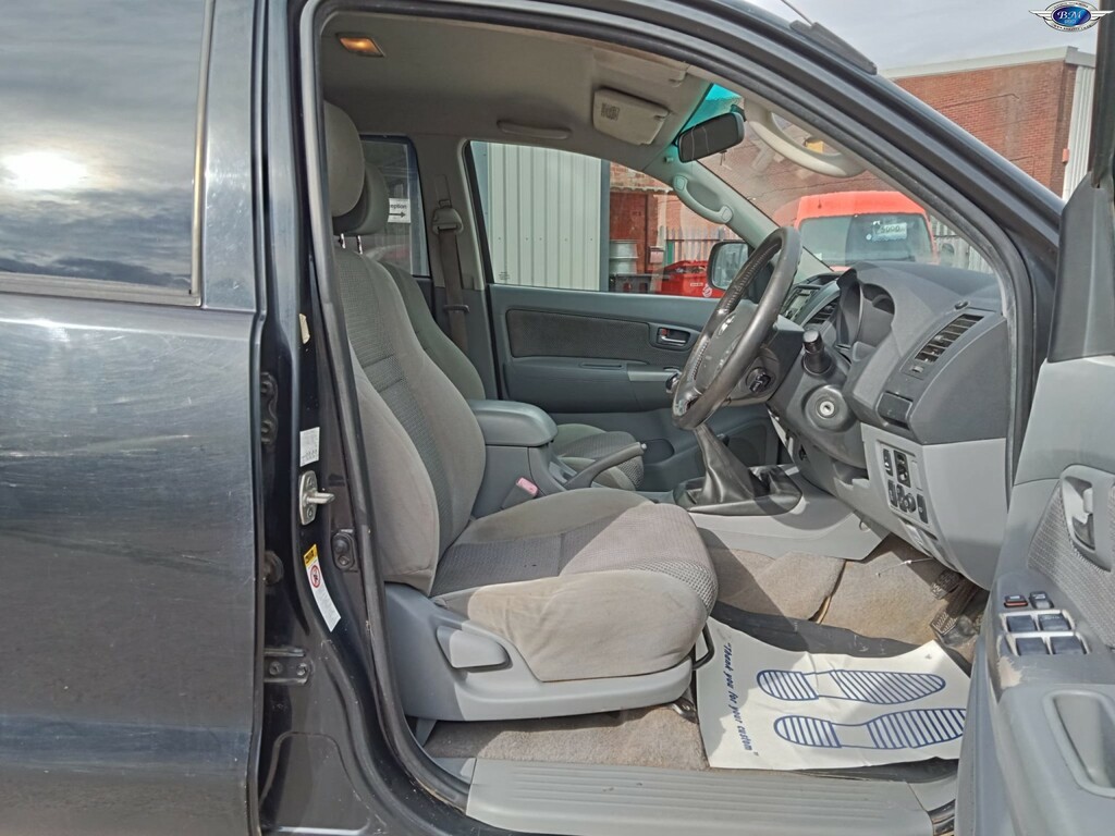 Toyota HILUX 2.5 D-4d Hl3 2010 Silver #17