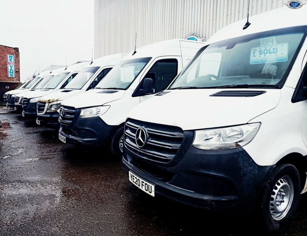 Volkswagen Crafter Cr35 Panel Van Trendline Mwb 140 Ps 2.0 Tdi 6Sp Ma White #18
