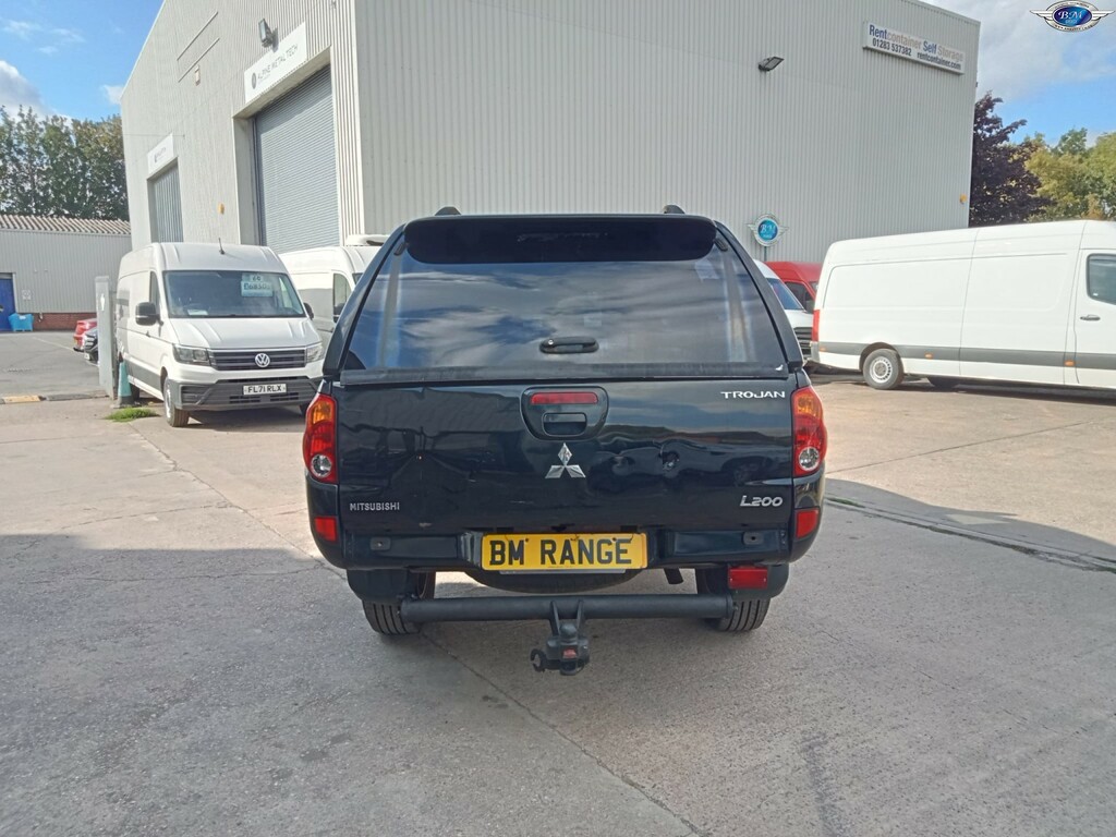 Mitsubishi L200 2.5 Di-d Trojan Black #6