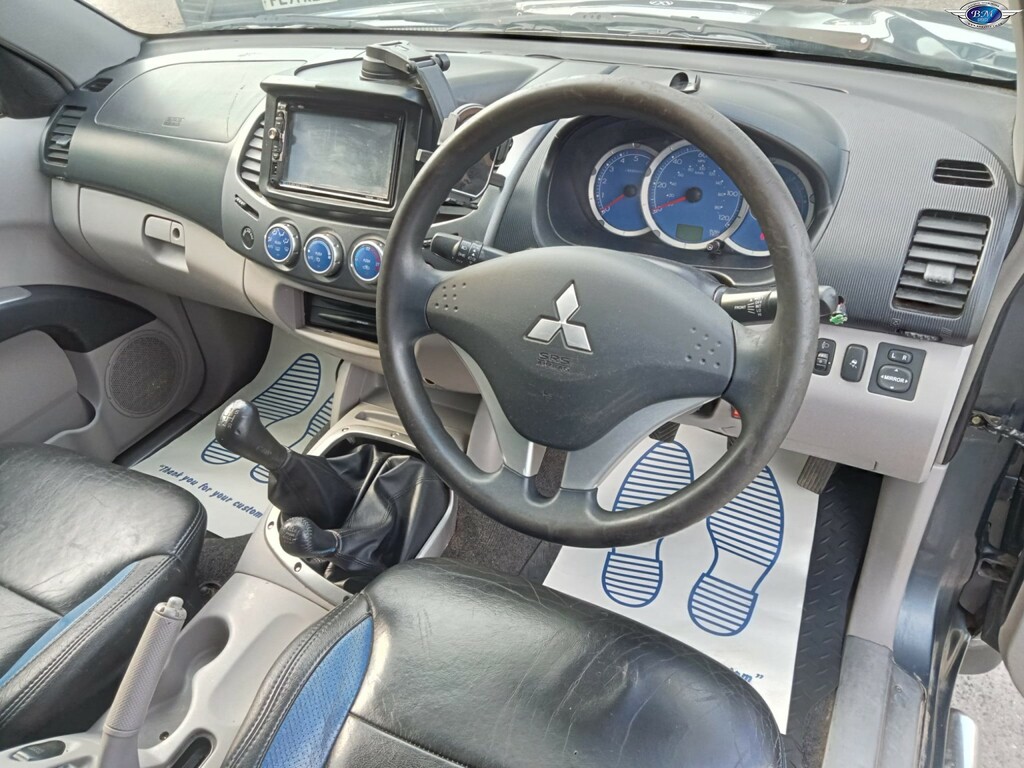 Mitsubishi L200 2.5 Di-d Animal Grey #2