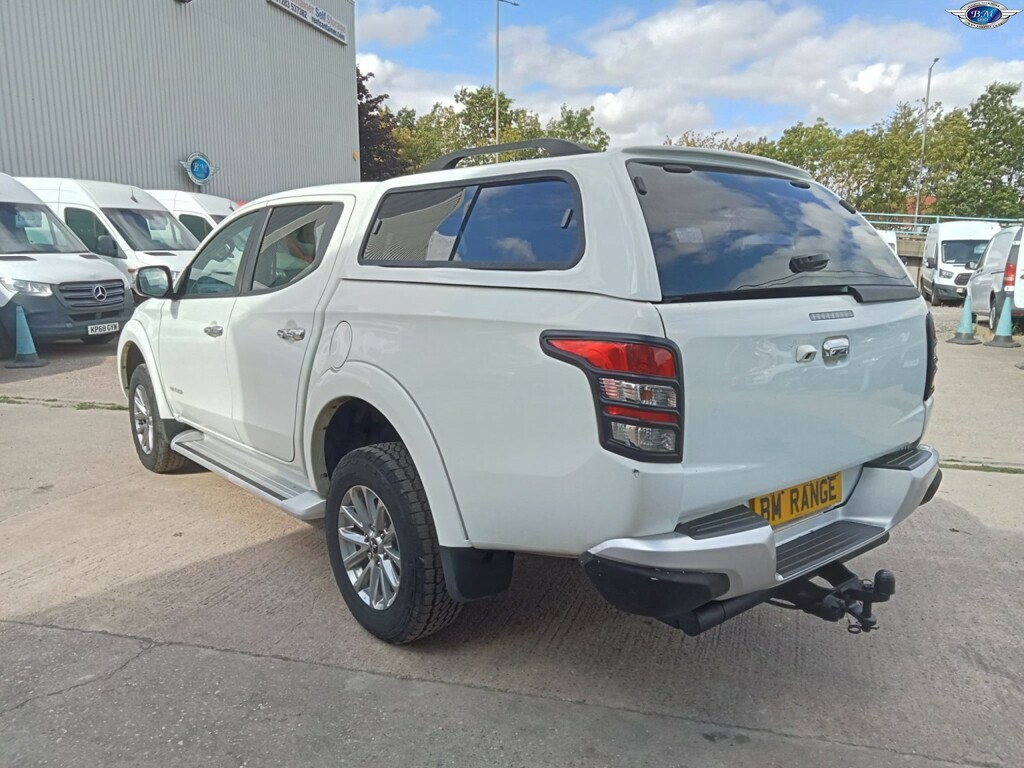 Mitsubishi L200 2.4 Di-d Dc Warrior White #5