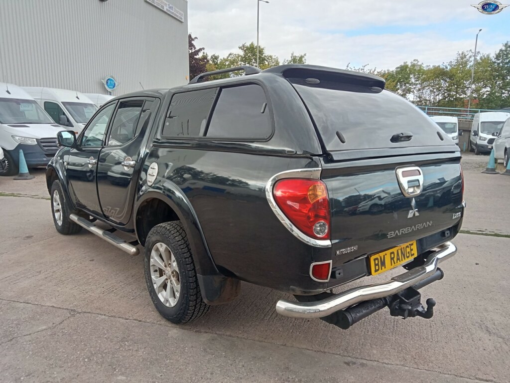 Mitsubishi L200 2.5 Di-d Barbarian Black #5