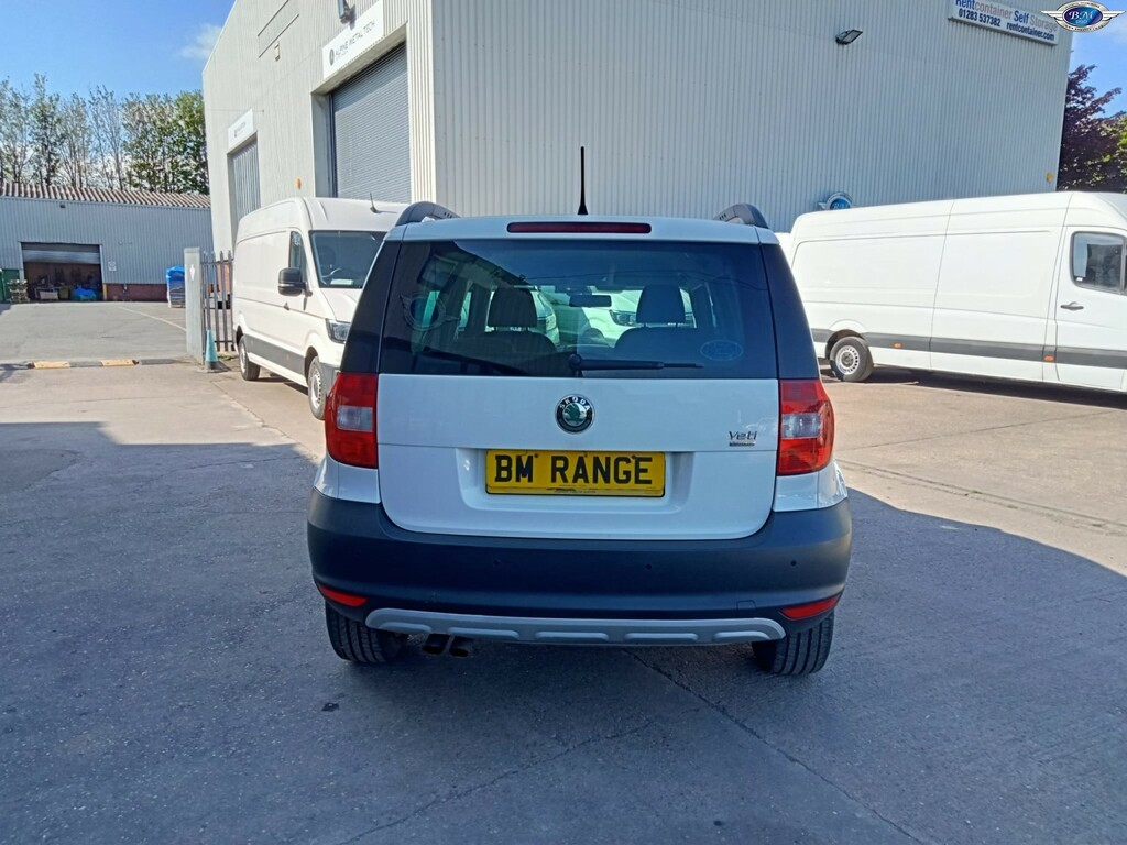 Skoda Yeti 1.6 Tdi Greenline II Se White #6