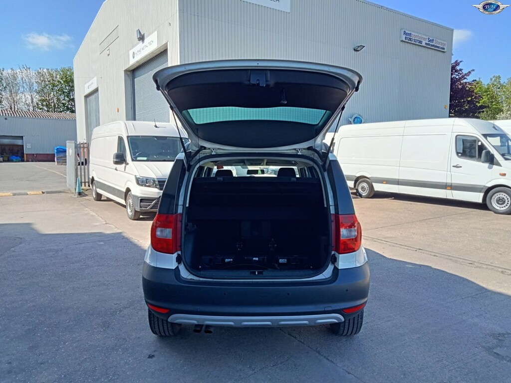 Skoda Yeti Skoda Yeti 2011 Skoda Yeti 1.2 Tsi Se Just 139,0 Green #7