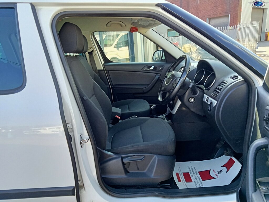 Skoda Yeti Skoda Yeti 2011 Skoda Yeti 1.2 Tsi Se Just 139,0 Green #14