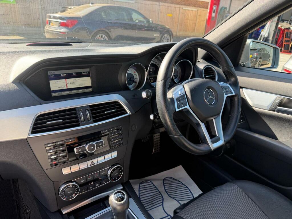 Mercedes-Benz C Class Saloon 2.1 C220 Cdi Blueefficiency Sport G-tronic Black #25