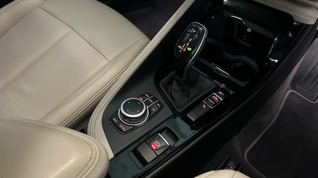 BMW X1 2.0 20I Se Xdrive Euro 6 Ss Silver #10