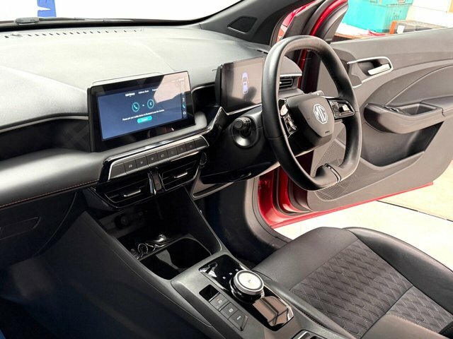 MG MG3 Hybrid Trophy Hatchback Red #4