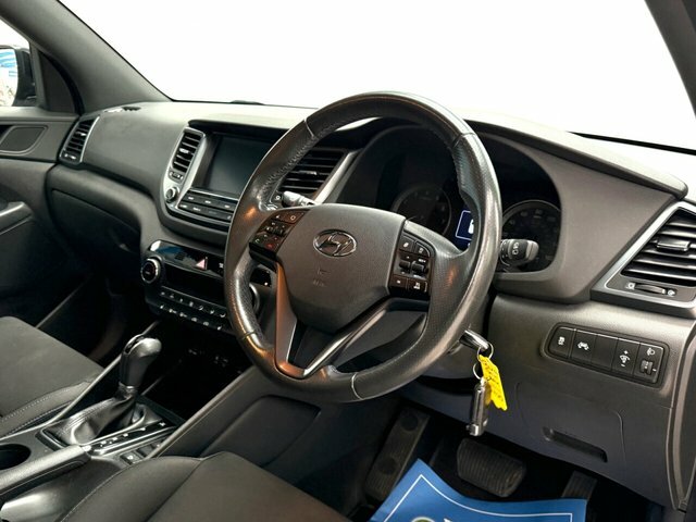Hyundai Tucson T-gdi Go Se Suv Black #4