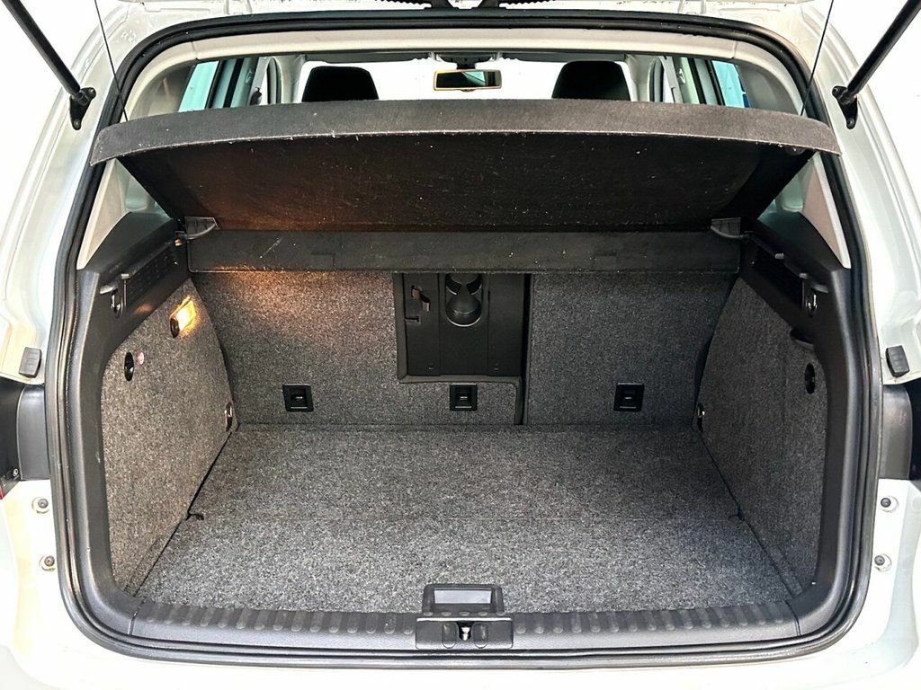 Volkswagen Tiguan Suv  #33