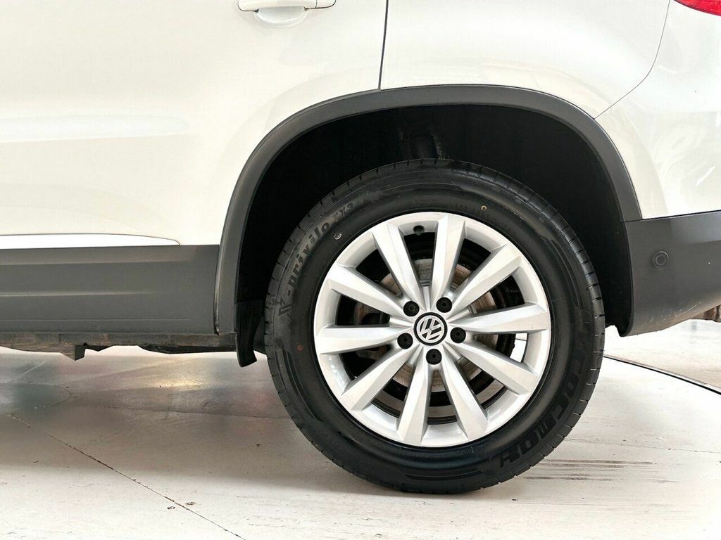 Volkswagen Tiguan Suv  #13